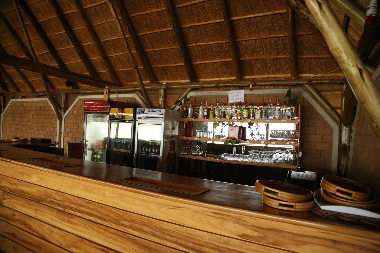 The Palms Beach Hotel And Restaurant Limited Entebbe Ngoại thất bức ảnh