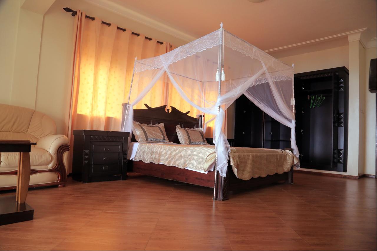 The Palms Beach Hotel And Restaurant Limited Entebbe Ngoại thất bức ảnh